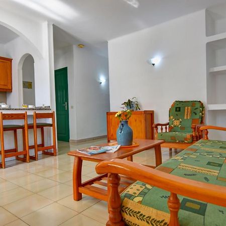 Apartamentos Luz Y Mar Puerto del Carmen  Bagian luar foto