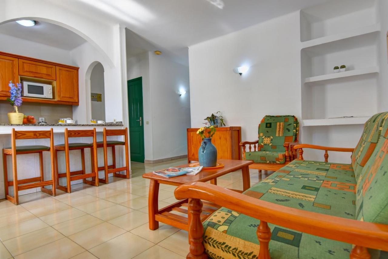 Apartamentos Luz Y Mar Puerto del Carmen  Bagian luar foto