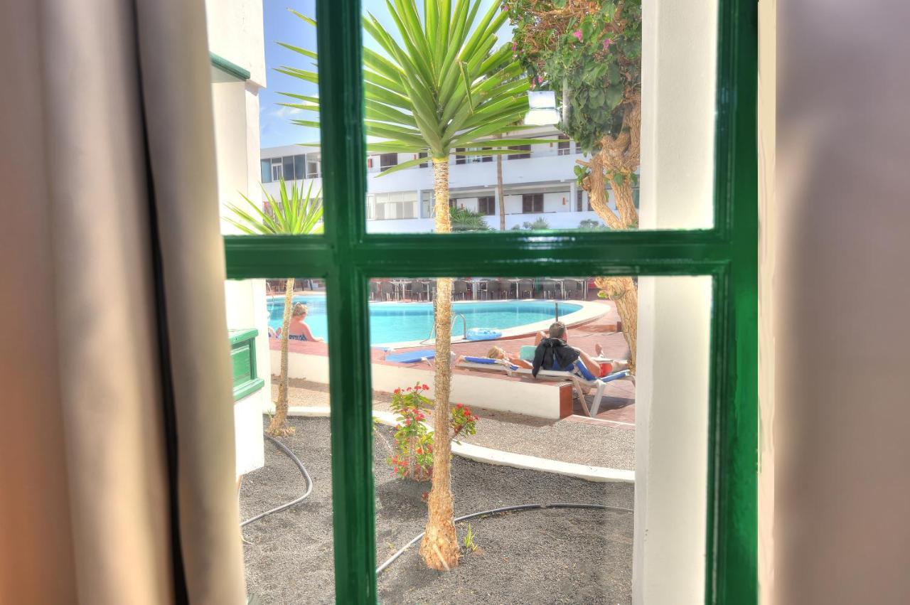 Apartamentos Luz Y Mar Puerto del Carmen  Bagian luar foto